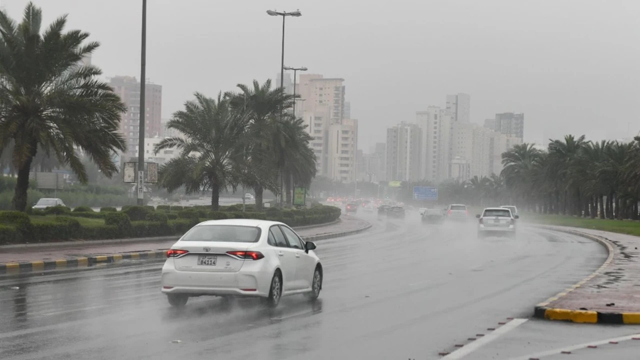 أمطار ورياح باردة.. تفاصيل تقلبات الطقس في المحافظات ليوم الجمعة 16 يناير